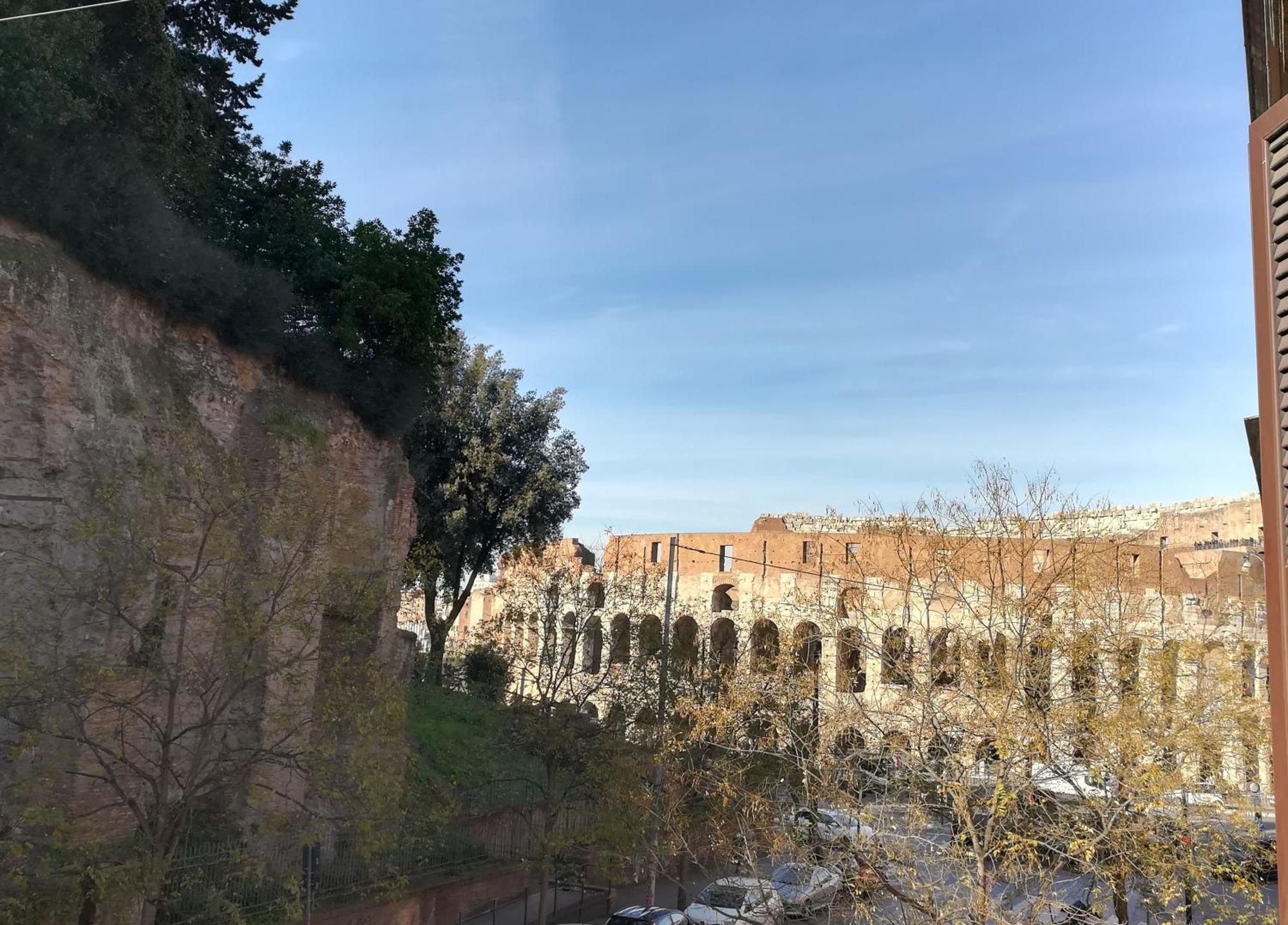 Colosseum Music Design ローマ エクステリア 写真